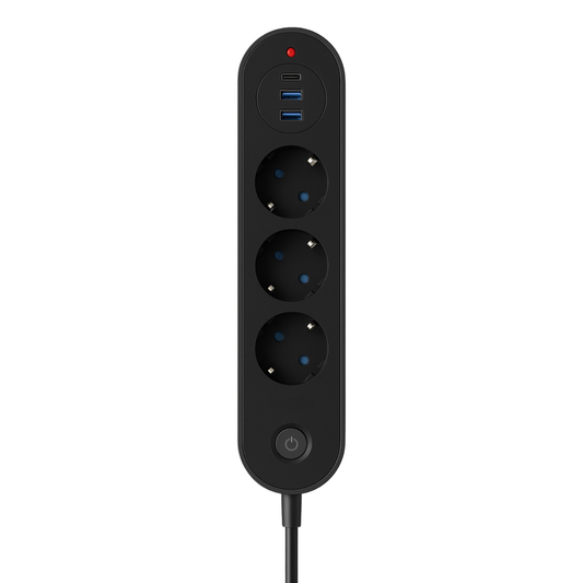 Termal akım korumalı Smmayling 3’lü priz, 2 USB ve 1 Type-C portu ile elektrikli cihazlar için güvenli kullanım sağlar.
